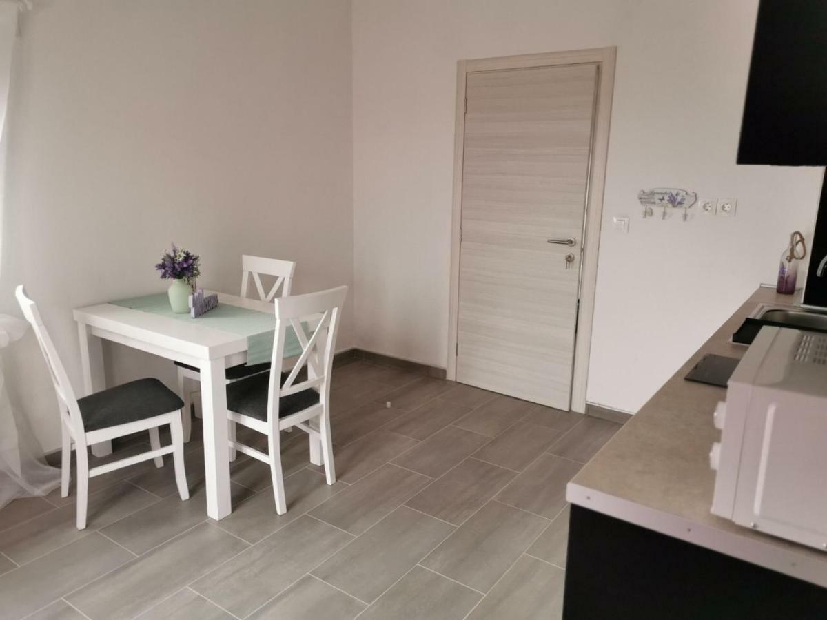 Vila Zdenka Novi Vinodolski Exterior foto