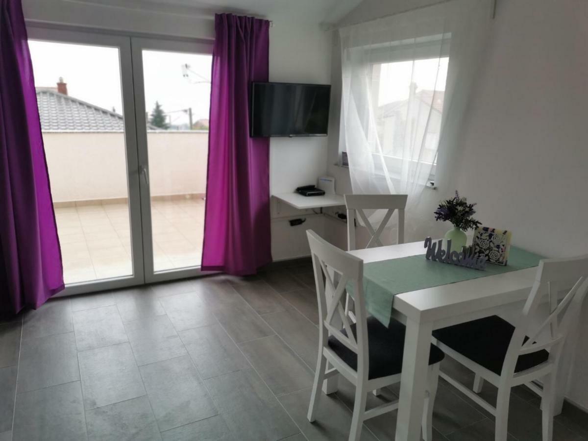 Vila Zdenka Novi Vinodolski Exterior foto